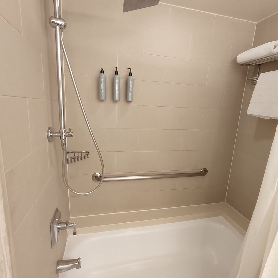 The Westin Cincinnati — Bathroom