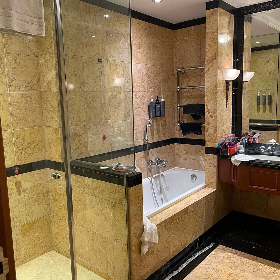 The Westin Excelsior Rome — Bathroom