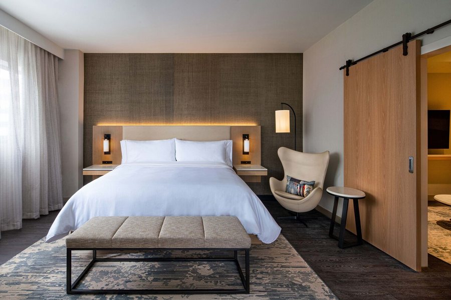The Westin Houston Medical Center Museum District — Guest room