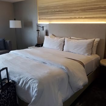 The Westin Indianapolis — Guest room