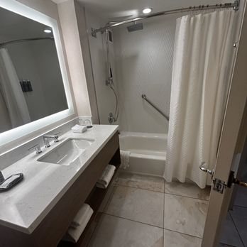 The Westin Lake Las Vegas Resort Spa — Bathroom
