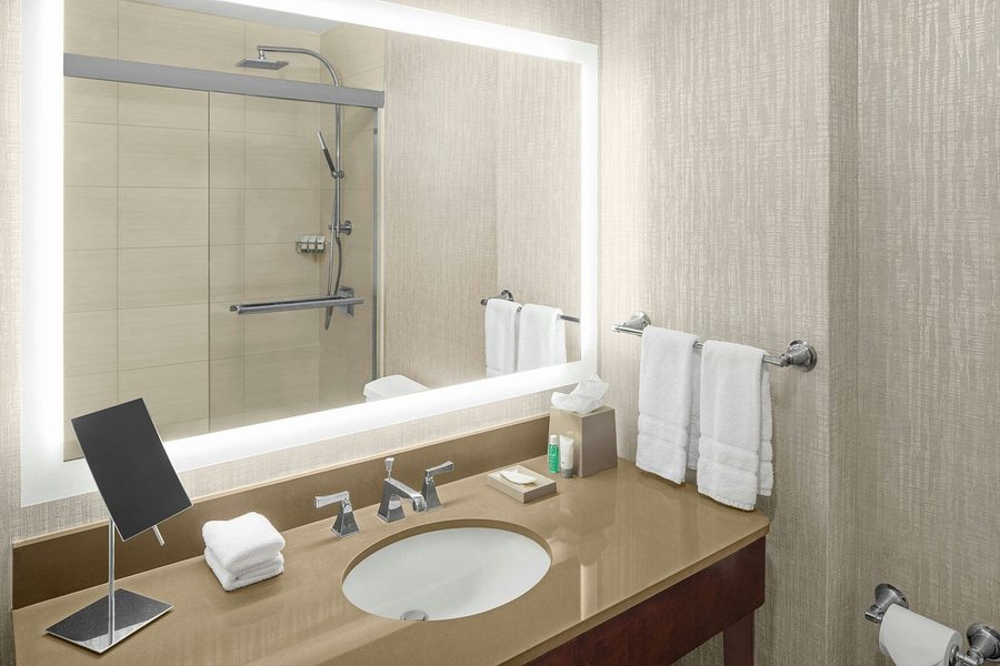 The Westin New York Grand Central New York City New York — Bathroom