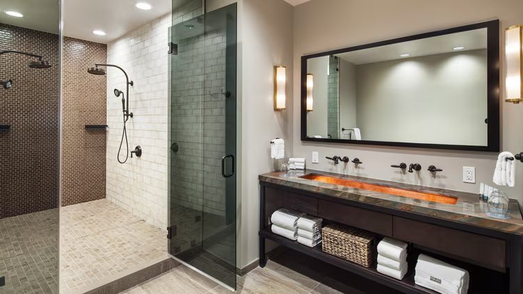 The Westin Oaks Houston At The Galleria — Bathroom