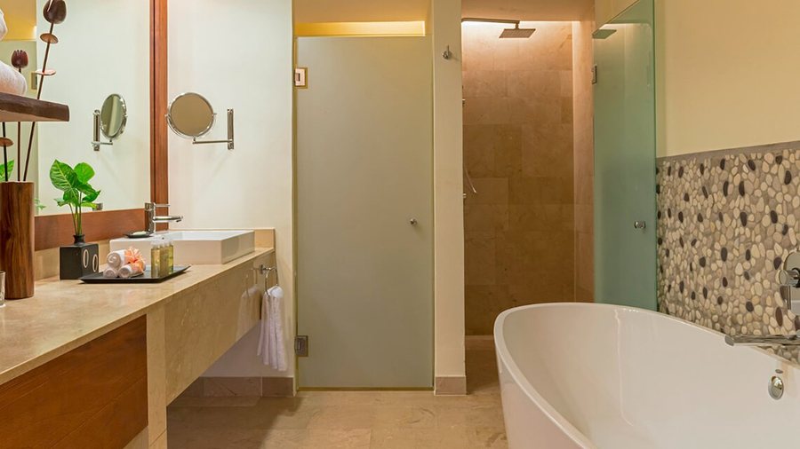 The Westin Reserva Conchal an All Inclusive Golf Resort Spa — Bathroom