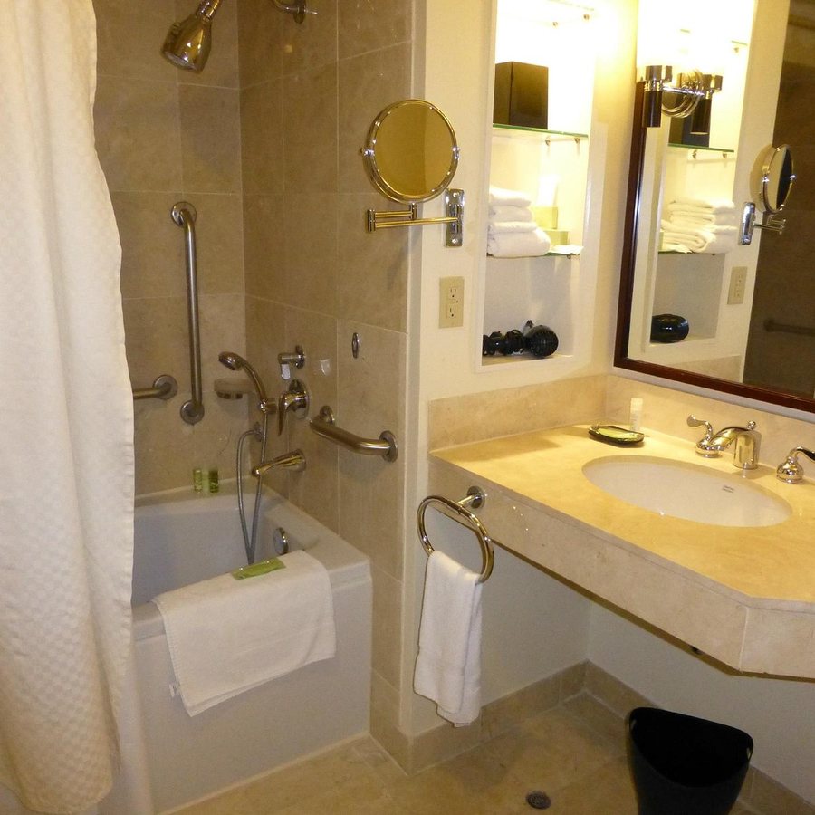 The Westin Resort Guam — Bathroom
