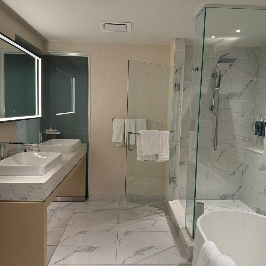The Westin Tempe — Bathroom