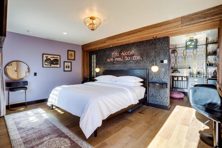 The Westward Inn Salome — Guest room