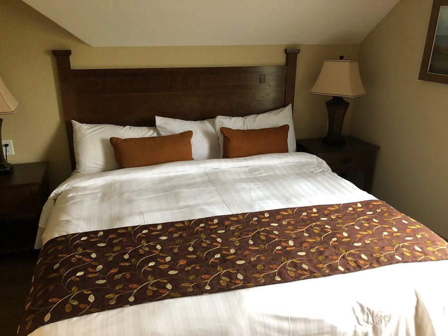The Wilds at Salmonier River Hotel Rooms Suites — Guest room