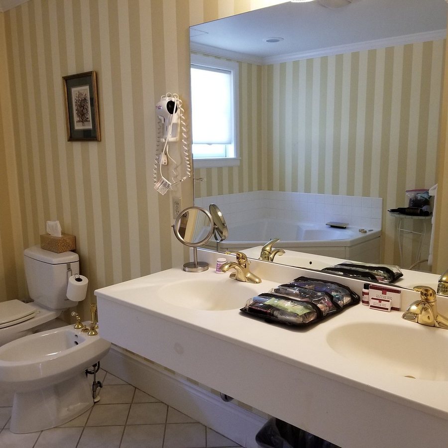 The William Henry Miller Inn — Bathroom