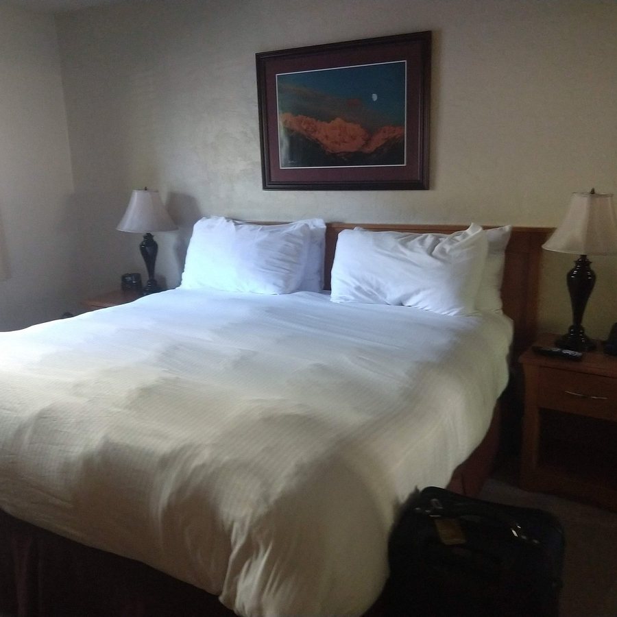 The Wren at Vail by East West Hospitality — Guest room