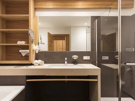 Theiner s Garten Das Biorefugium — Bathroom