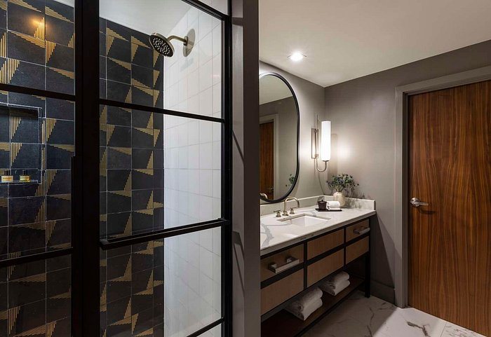 Thomas Weihs Haus — Bathroom