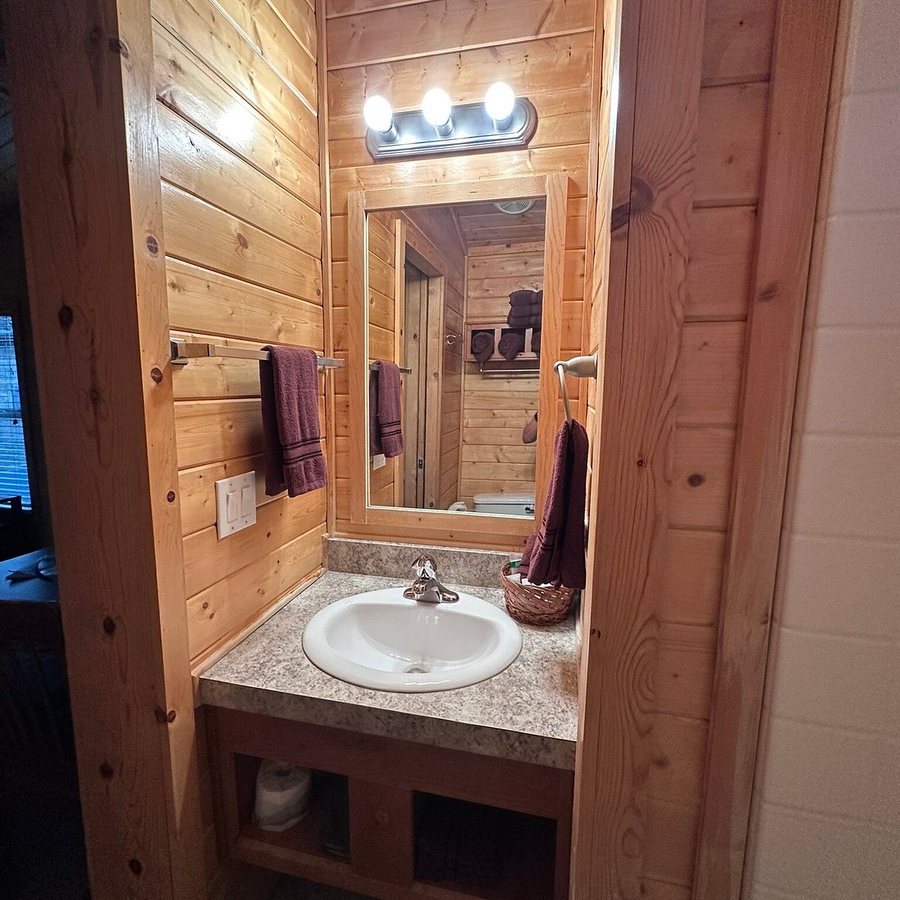 Thousand Trails Rancho Oso — Bathroom
