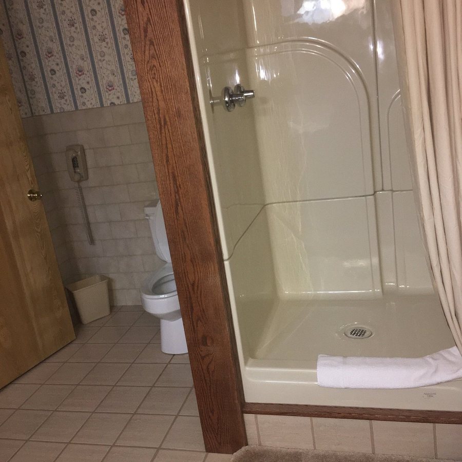 Thurman s Lodge — Bathroom