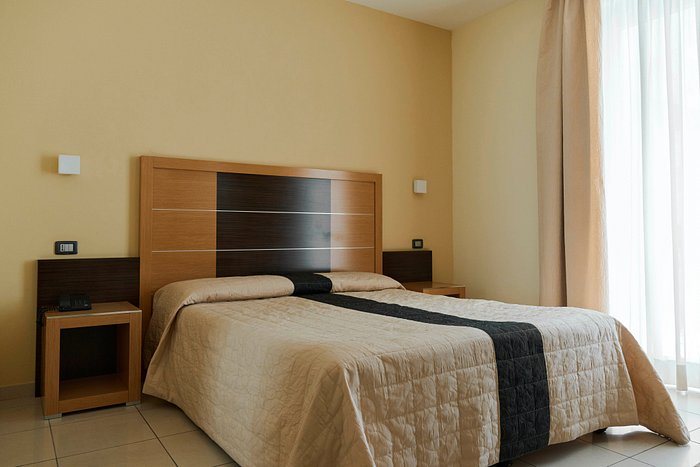 Ticho s Greenblu Hotel — Guest room