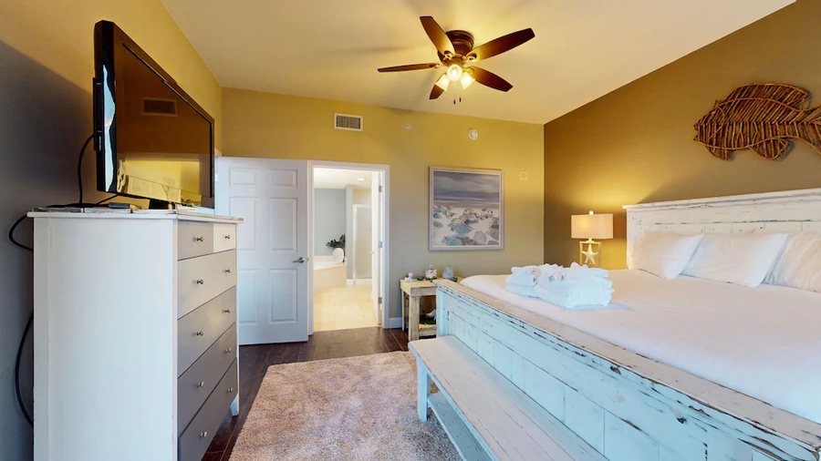 Tidewater Beach Resort 507 — Guest room