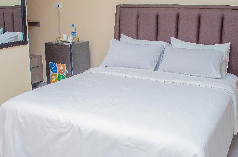 Tilapia Lodge — Guest room