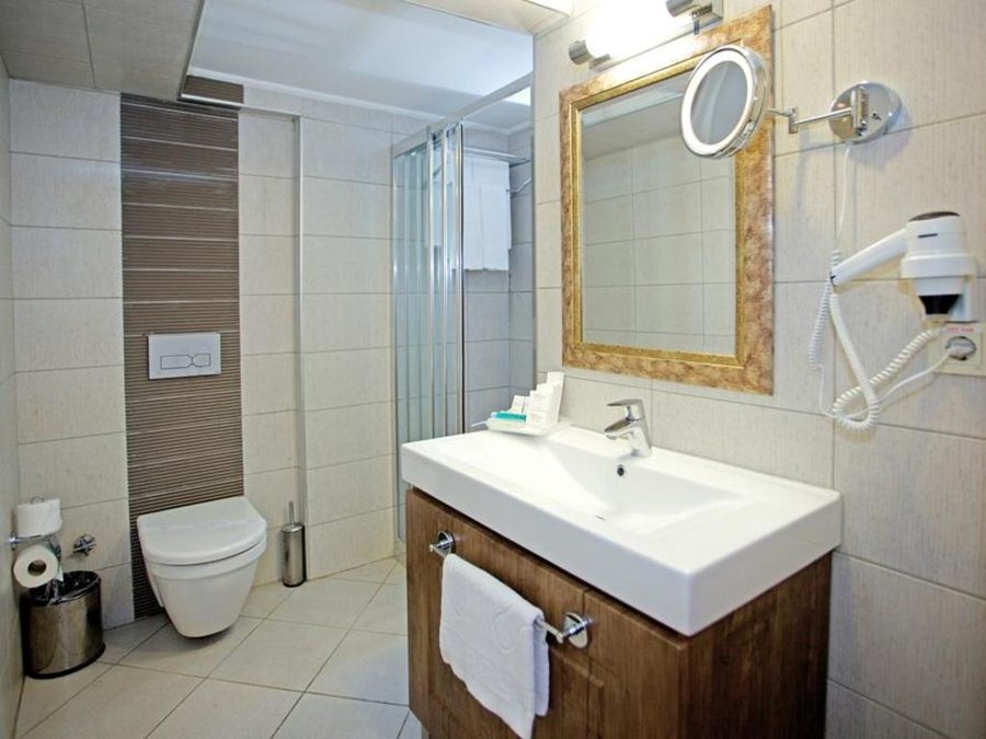 Tilia Hotel Istanbul — Bathroom