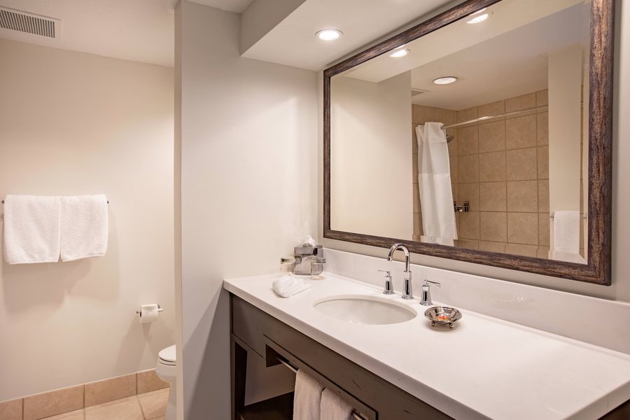 Timbers Bachelor Gulch — Bathroom