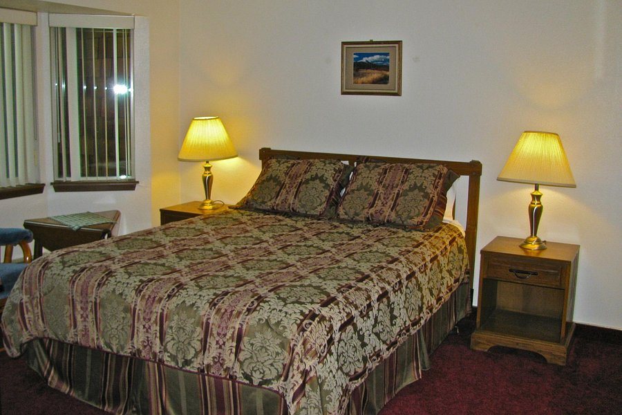Timbers Condominiums at Island Park — Guest room