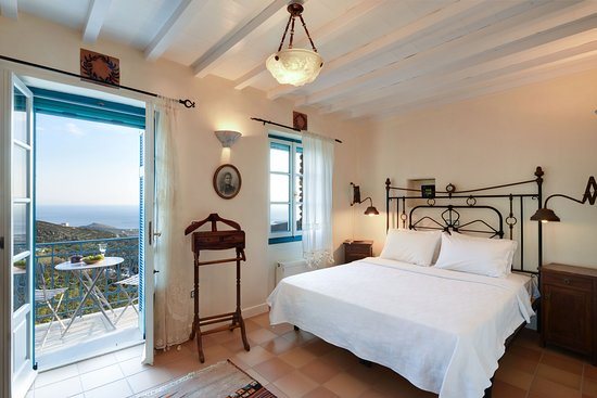 Tinos Habitart — Guest room