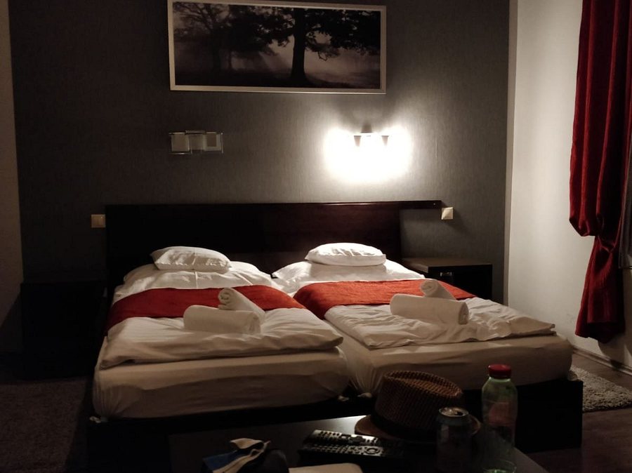 TL Hotel Budapest — Guest room