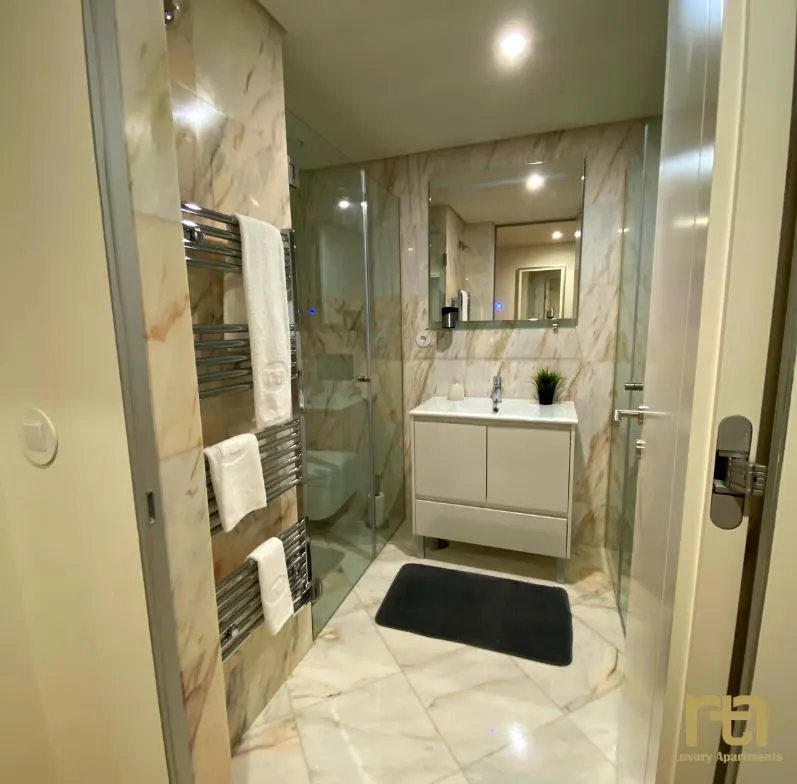 TM Luxury Apartments — Bathroom