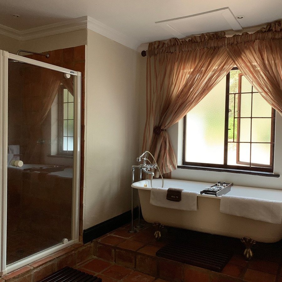 Toad Hall Darling — Bathroom