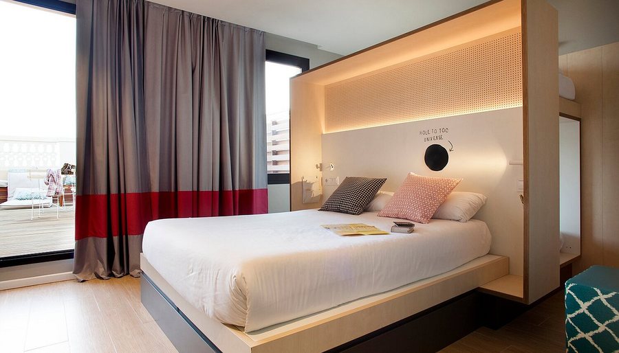 TOC Barcelona — Guest room