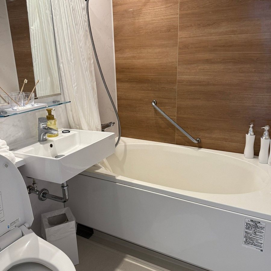 Tokyu Stay Shibuya — Bathroom