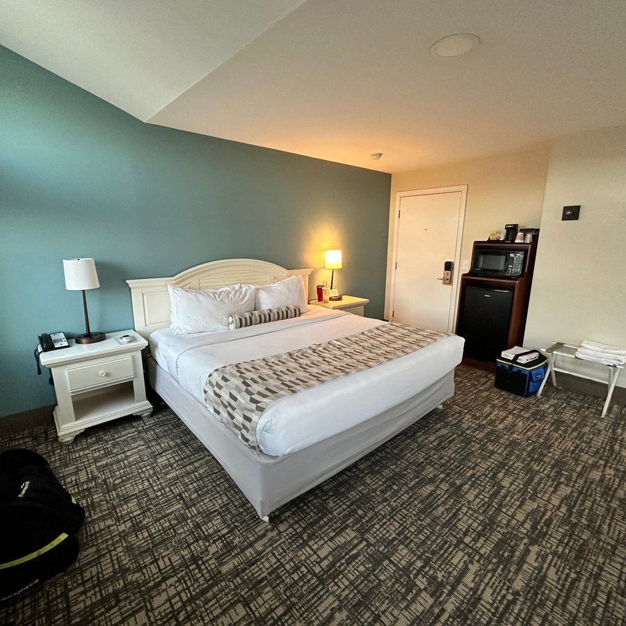 Top Notch Inn — Guest room