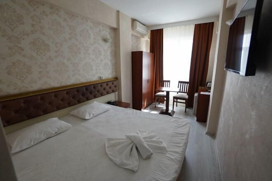 Topkapi Golden Time Hotel Istanbul — Guest room