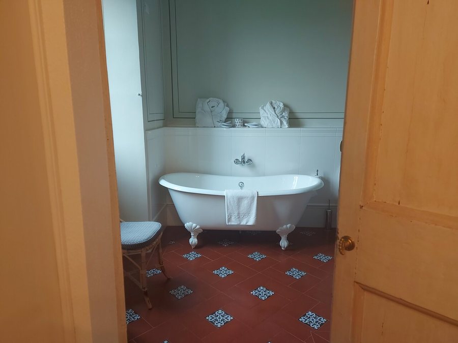 Torre A Cona — Bathroom