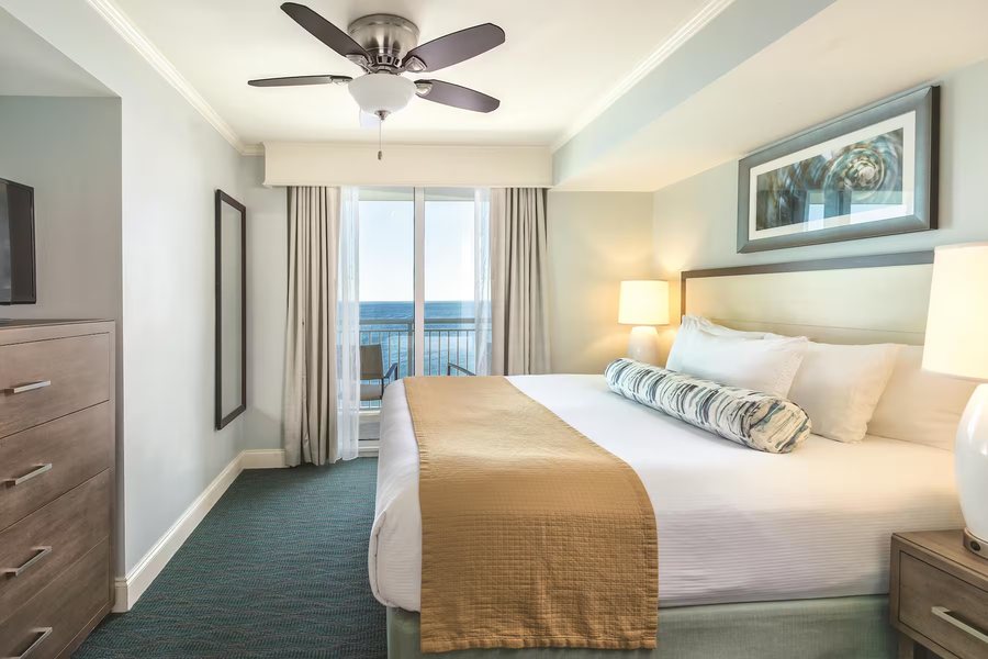 Towers — Guest room