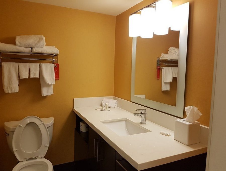 TownePlace Suites by Marriott Abilene Northeast — Bathroom