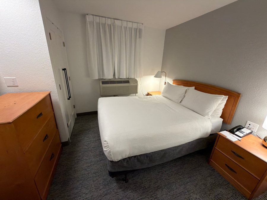 TownePlace Suites by Marriott Anaheim Maingate Near Angel Stadium — Guest room