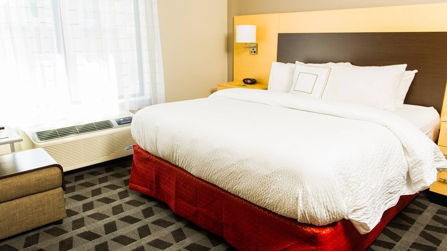 TownePlace Suites By Marriott Columbia — Guest room