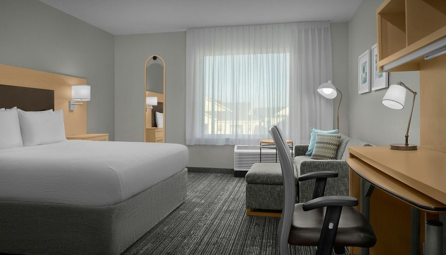 TownePlace Suites by Marriott Corpus Christi — Guest room