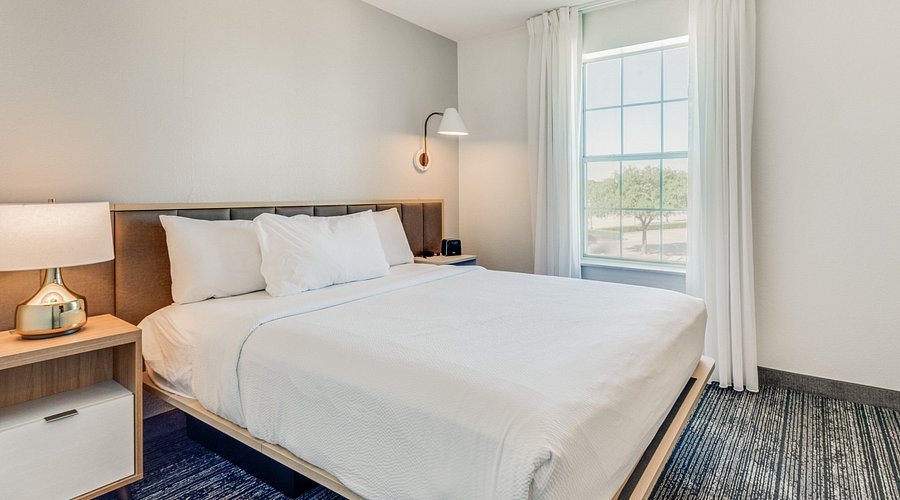 TownePlace Suites by Marriott Dallas Arlington North — Guest room