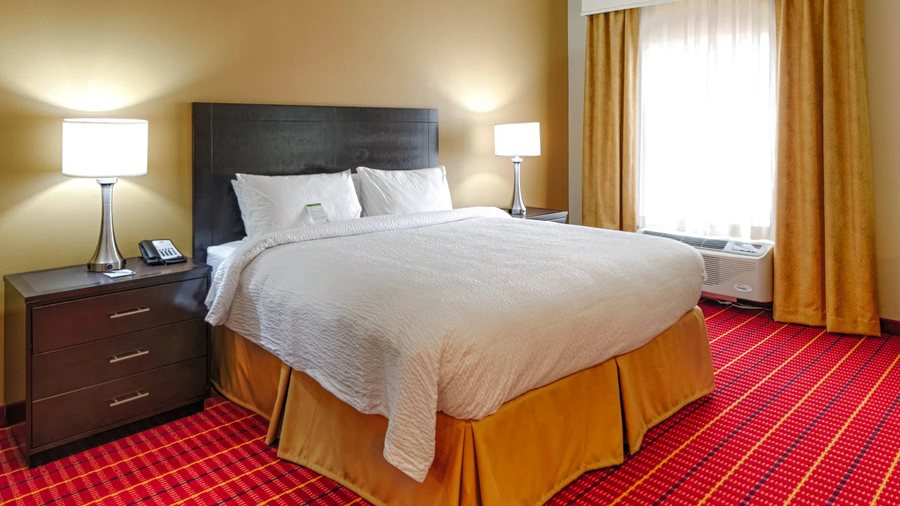 TownePlace Suites by Marriott El Paso Airport — Guest room
