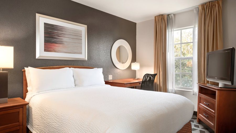 TownePlace Suites by Marriott Fort Lauderdale West — Guest room