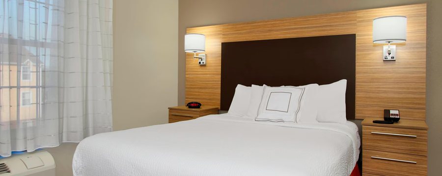 TownePlace Suites by Marriott Fort Worth Southwest TCU Area — Guest room