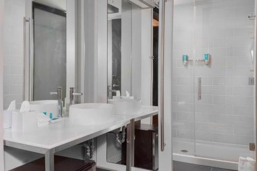 TownePlace Suites by Marriott Gainesville Northwest — Bathroom