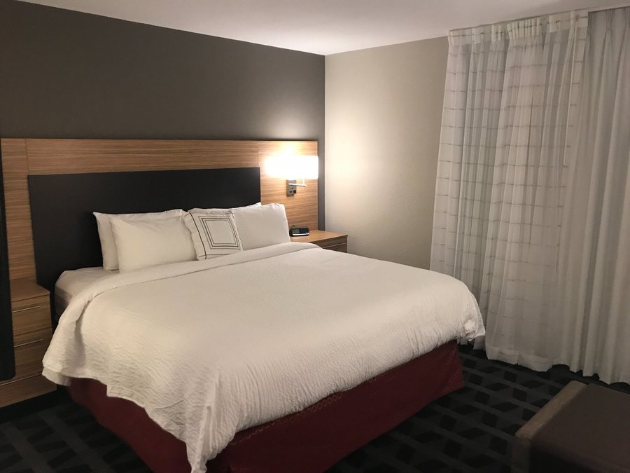TownePlace Suites by Marriott Garden City Garden City Kansas — Guest room