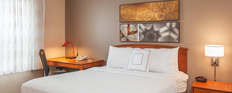 TownePlace Suites by Marriott Houston Northwest — Guest room