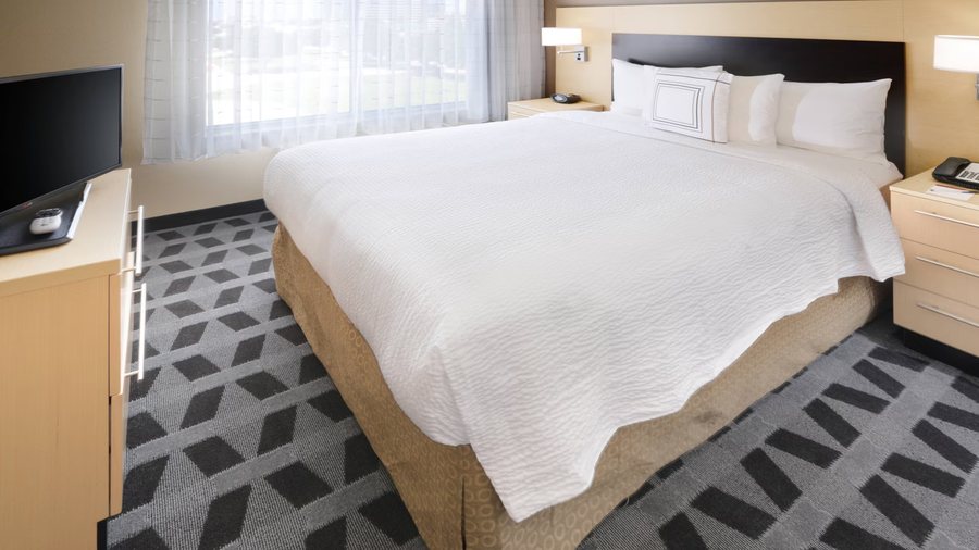 TownePlace Suites by Marriott Houston Westchase — Guest room