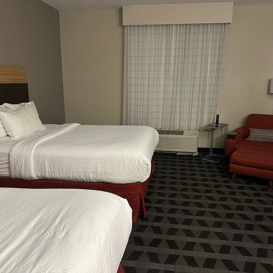 TownePlace Suites by Marriott Indianapolis Downtown — Guest room