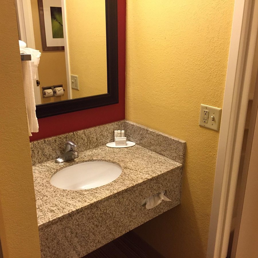 TownePlace Suites by Marriott Lexington South Hamburg Place — Bathroom