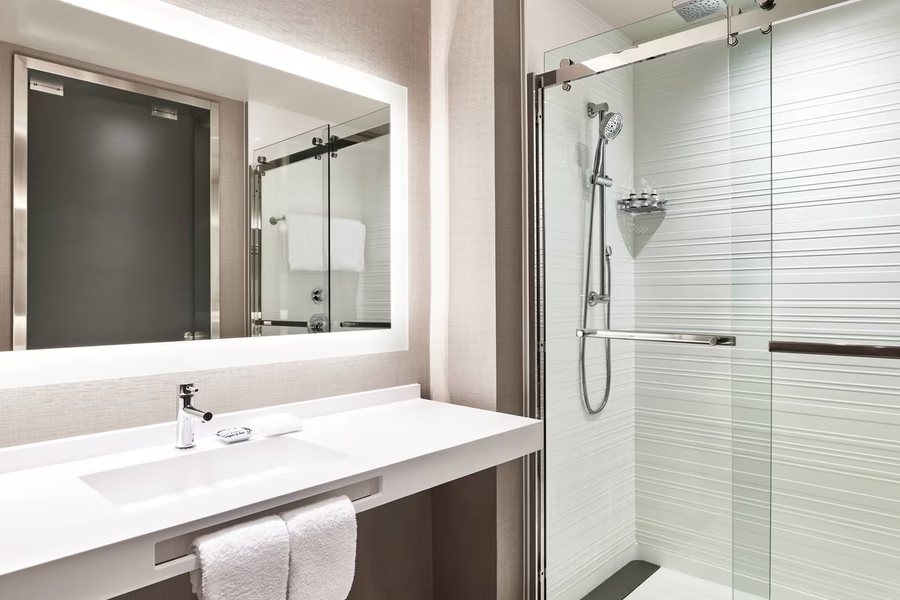TownePlace Suites by Marriott Missoula — Bathroom