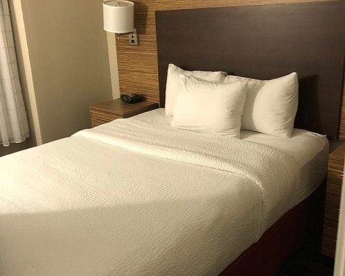 TownePlace Suites by Marriott New Orleans Harvey West Bank — Guest room